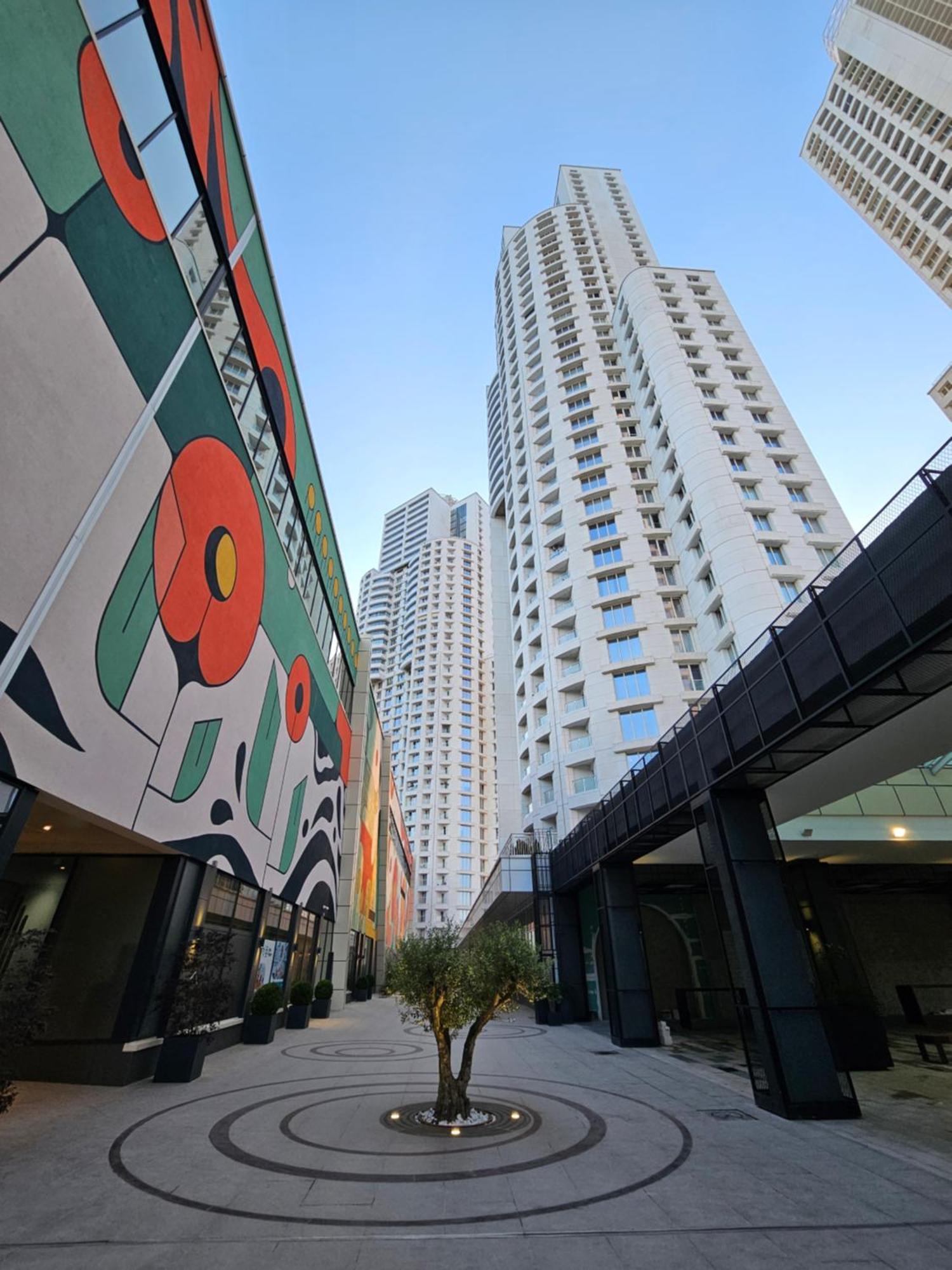 19Th & 18Th Floor Secure Apartments With Pool & Fitness & Parking Included In Price Skopje Exterior foto